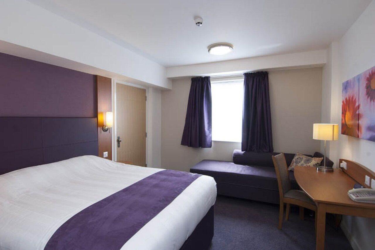 Premier Inn Braintree - A120 Екстер'єр фото