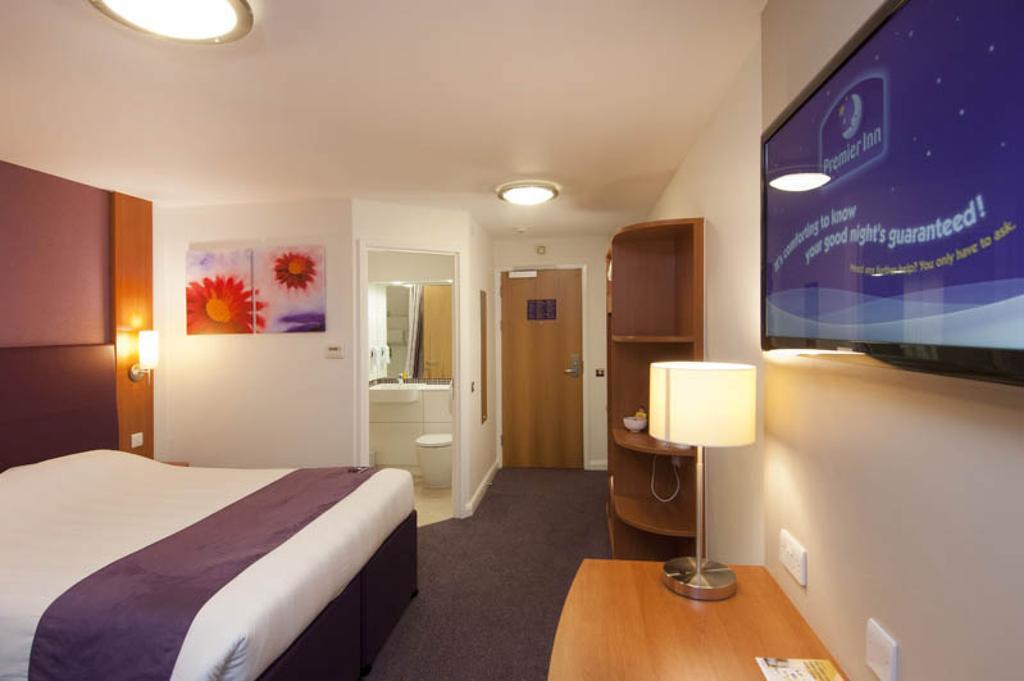 Premier Inn Braintree - A120 Екстер'єр фото