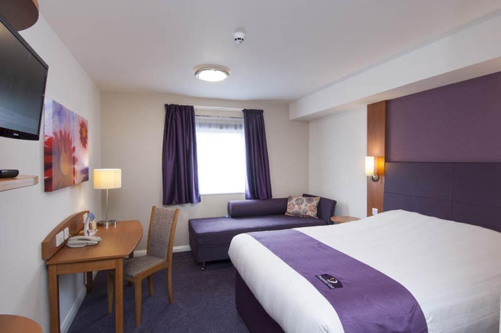Premier Inn Braintree - A120 Екстер'єр фото