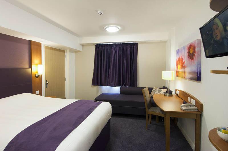 Premier Inn Braintree - A120 Екстер'єр фото