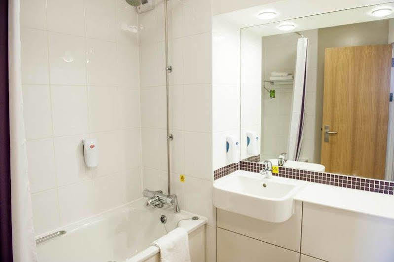 Premier Inn Braintree - A120 Екстер'єр фото
